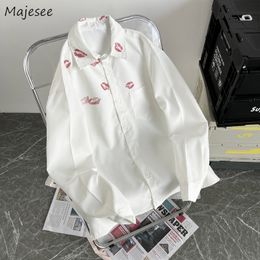 Men's Casual Shirts Men Printed Fashion Simple Allmatch White Chic Loose Longsleeve Teens Unisex Handsome Male Clothing Soft 230508