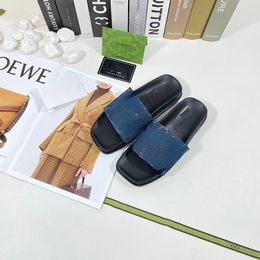 Quality Factory Direct Sales Presbyopic Candy Colour New Square Toe Flat Bottom Printed Ankle-Strap Sandals Slippers