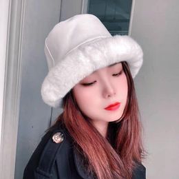 Beanies Beanie/Skull Caps Designer Leather Fisherman Hat Female Autumn And Winter Online Celebrity Plush Padded Warm Basin Shows A Small