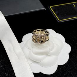 Gold Designer Ring Full Jewellery Love Couple Ring Elegant and Magnificent Ladies and Girls' Party Wedding Jewellery