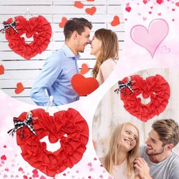 Decorative Flowers Heart Shaped Wreath Artificial Garland Door For Home Live Christmas Front