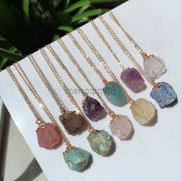 Pendant Necklaces Natural Stone Small Rock Quartz Pendulum Amethysts Citrines Fluorite Pink Crystal for Women Healing Y23