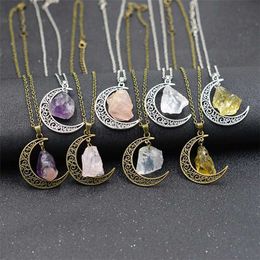 Pendant Necklaces European American Fashion Hollow Moon Natural Stone Simple Original Handmade Bronze Ancient Chain Y23