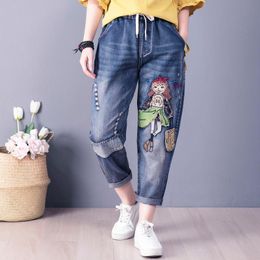 Calças de brim 2022 primavera novo estilo de artes femininas cintura elástica solta jeans vintage bordado dos desenhos animados retalhos denim harem calças s620