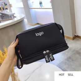 Cosmetic Bags Fashion Makeup Bag Trend Business Travel Toiletry Bag