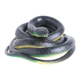 Novelty Games 130 CM Halloween Animal Realistic Plastic Tricky Toy Fake Snakes Garden Props Joke Prank for children toy 230509