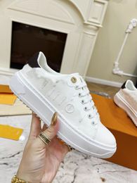 Luxury Designer Dexun Sports Shoes Small White Shoes Couple Shoes Famous Rhinestone Letter Mens and Womens Casual Thick Sole Bread Shoes Lace up Colorful Womens 35-45