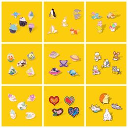 Brooches Pins 4-5pcs/Sets Animal Enamel Pin Planet Heart Skull Space Punk Cartoon Badge Accessories Backpack Gift For Friends JewelryPins