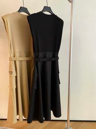 Дизайнер повседневных платьев Осень-зима, новый крутой стиль, металлическое треугольное платье с регулируемой талией, высокое качество, плиссированное платье FRQR