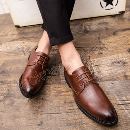 Pointed Toe Men Shoes Business Lace Up Men Moccasins Luxury Brand Formal Oxford Shoes Designer Men Driving Shoes Zapatos Hombre