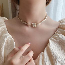Choker Exquisite White Camellia Flower Necklaces For Women Elegant Pearl Bead Crystal Clavicle Chain Asymmetric Wedding Jewelry