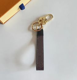 New Holder Brown Flower Key Chain Ring Holder 2023 Keychains Stainless Steel Buckle Keychain Designer Lovers Car Handmade Black Leather Bags