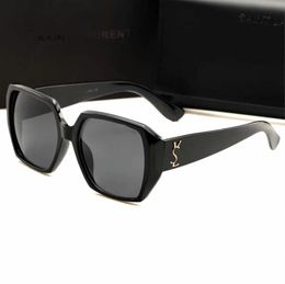 Pop Luxury 5221 for men and women with stylish and exquisite sunglasses