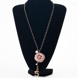 Chains 2023 Leather Rose Flower Pearls 5 Long Chain Necklace Women's Simple Sweater Choker