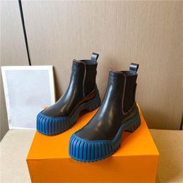 2023 Designer Paris Ruby Flat Low Ankle Boots Women Laureate Platform Desert Leather Winter Martin Shoes Trim Zipper Rubber Sole Sneakers Si