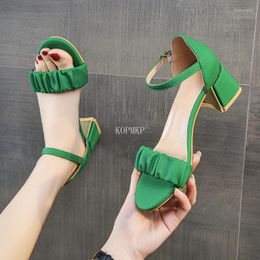 Women 6842 Square Sandals Pleated High Heels Summer Round Toe Pumps For Vintage Buckle Lady Mid Heel Female 2024