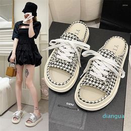 Slippers Women Hollow Out Sexy Lace-up Sandals Ladies Square Toe Plaid Canvas Cross Strap Female 2023 Summer Casual