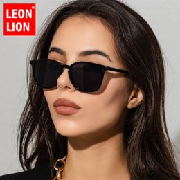 Sunglasses LeonLion Simple Retro Sunglasses WomenMen Square Trend Eyeglasses Women High Quality Glasses Women Gafas De Sol Mujer UV400 230511