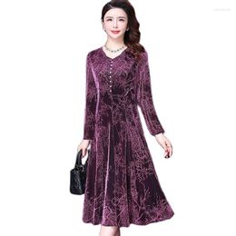 Casual Dresses High-End Mother's Dress 2023 Autumn Middle-Aged Women's Slim Over The Knee V-Neck 5XL Women Elegant