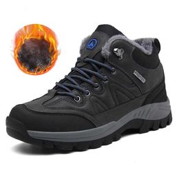 Hiking Footwear Marca Inverno masculinas neve homens quentes Couro alta qualidade Impermevel Men Sneakers Outdoor Men Caminhadas trabalho P230511