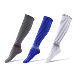 Sports Socks Men's elastic compression socks over knee stripes sports long barrel pressure ankle sockscoolmax Quick drying socks P230511