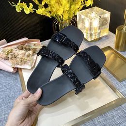 Pool Flat Rubber Slides Slippers For Women Waterfront Slide Sandals Casual Beach Summer Mules Black White Red Green
