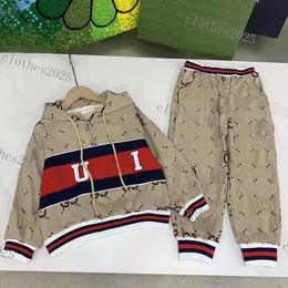 2023 Designers Kids Clothing Sets Letter Print Boys Girls jacket coat trousers Tracksuits Long Sleeve Outdoor Children hoodie Suit Baby Boy Shirts Sportswear highe