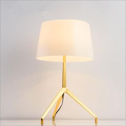 Table Lamps Modern Metal Light Restaurant Bar Villa El Home Living Room Bedroom Bedside Reading Decor Art Desk Lamp TA256