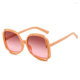 Sunglasses Hollowed Out Large Frame Ladies Retro Beach Sunshade Glasses UV Protection Fashion