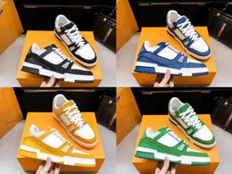 Designer Luxury Trainer Sneakers Logo Embossed Leather Shoes Blue Black Green Yellow Men Woman Low Sneaker