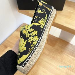 Summer Womens Flat Shoes Canvas Shoes Sun Flower Pattern Straw Woven Fisherman Mocha Casual Party Walking