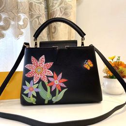 Women Cowhide Handbag Shoulder Crossbody Bag Grain Cowhide Flower Butterfly Decoration Internal Zipper Pocket Removable Shoulder Strap Fashion Bags