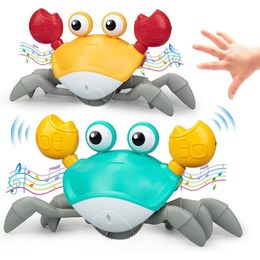 Electric/RC Animals Crawling Crab Baby Toy Tummy Time Baby Toys with Music Induction Escape Crab Octopus Crawling Crab Toy Christmas Gift 230512