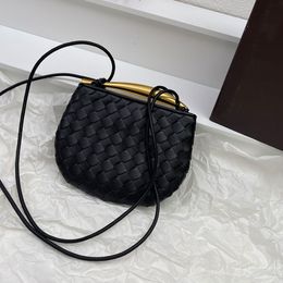 Weave Bags Crochet Tote Handbag Clutch Bags Shoulder Crossbody Handbags Metal handles Genuine Leather Wallet Internal Zipper Pocket Small Purse