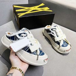 2023 OGSMILEREPUBLIC 2022 Designer Casual Shoes Smile Republic Chunk Canvas Sneakers Women Men Tassels Trainer STARS LOVES Thick Rubber Bottom Slip OETG