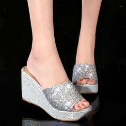 Slippers Summer Beach Sandals Creepers Glitter Platform Gladiator Slides Casual Shoes Women Slip On Bling Flats