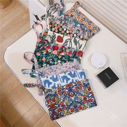 Vintage Floral Print Cosmetic Storage Bag Wallet Women Make Up Handbags Phone Bags Pencil Case Organizer Pouch Bag