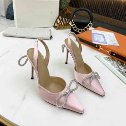 2023 Luxury Bowtie Wedding Dress Shoes Silk Pointy 9.5CM Stiletto Heels Rhinestone Designer Bridal Party Pumps Real Leather Sole fashion versatile