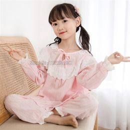 Pajamas Cotton Linen Breathable Baby Girl Pajamas Lace Princess Style Tops Pant Set Children Two-piece Set Infant Long Sleeved Sleepwear 230511