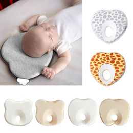 Pillows Infant Anti Roll Toddler Pillow Heart Shape Sleeping baby head Protect born Almohadas Baby Bedding 230512