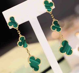 2023 Luxury quality charm clip earring with nature malachite three flowers design in 18k gold plated have box stamp PS5019