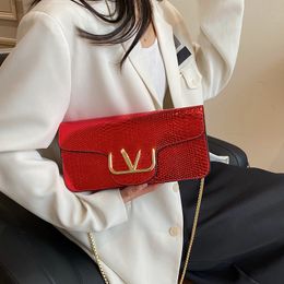 Elegant Retro Handbag Snakeskin Texture One-Shoulder Women's Bag Three-Dimensional Stylish Simple Mature Fashion Match
