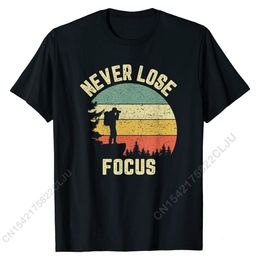 Men's T-Shirts Funny Pographer Shirt Camera Never Lose Attention Pography T-Shirt Top Designer Customised Cotton Men T Shirt Fitness 230512