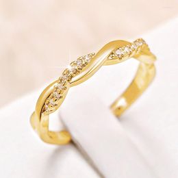 Wedding Rings Huitan Fancy Women's Finger Ring Twist Band With Sparkling Cubic Zirconia Engagement Fashion Versatile Jewellery