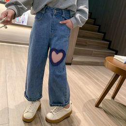 Jeans Girls Hollow Love Jeans Children Straight Pants Kids Casual Denim Jeans Baby Trousers Spring Autumn 230512