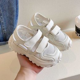 Athletic Outdoor Girls Sneakers Mesh 2023 Round-toe Kids Fashion Versatile Casual Shoes for Boys Round-toe Non-slip Summer New Hook Loop Child AA230511