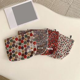 Large Capacity Makeup Storage Bags Corduroy Women Cosmetic Bag Flower Zipper Ins Korean Style Travel Wash Pouch Case