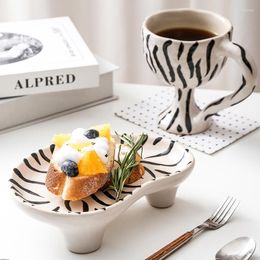 Plates Retro Ceramic Cake Stand Multifunctional Fruit Bowl Creative Modelling Utensils Multi-scene Suitable For Saucer Jewellery