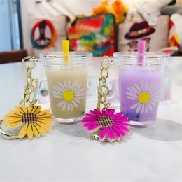 Creative Mini Daisy Drink Keychain Milk Beverage Keyring Ornaments Pendants Charming Party Favours Gifts For Jewellery Gift305W