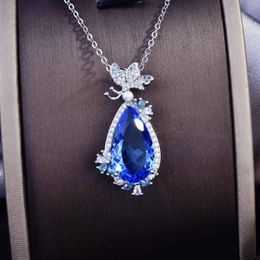 Pendant Necklaces Luxury Design Water Drop Imitate Sapphires Blue Stone Butterfly Necklace For Women Elegant Wedding Party Accessories